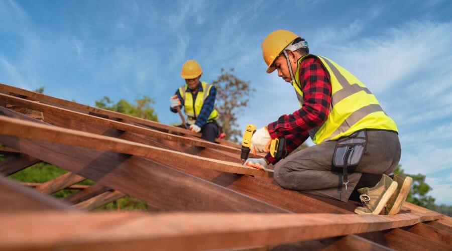Professional Flat Roofing Installation services in Negaunee, MI